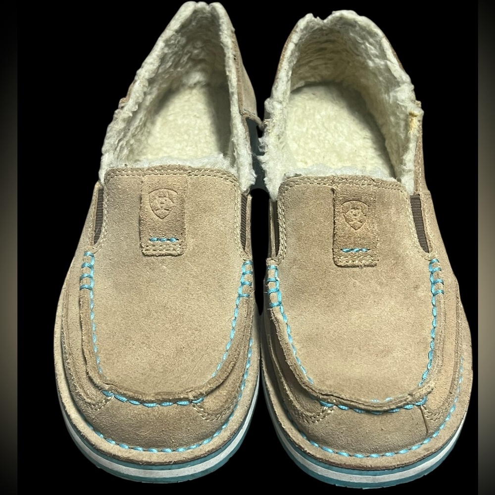 Ariat Cruisers Sherpa Lined Suede Slip On Shoes